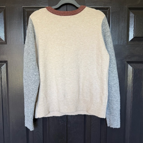 Fate Colorblock Crewneck SweaterSize M - Picture 5 of 5